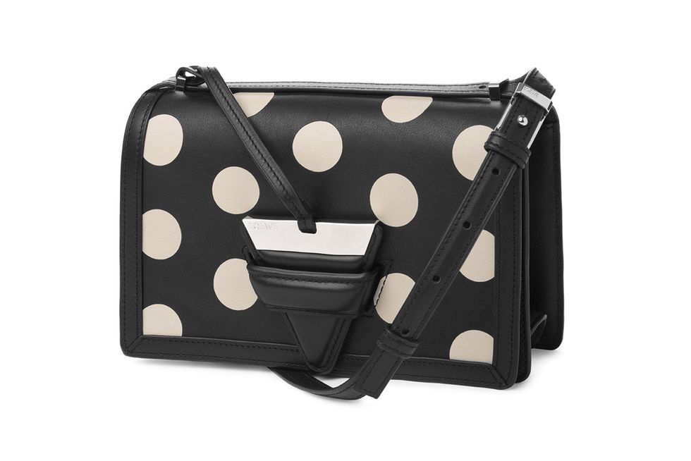 Bag, Pattern, Handbag, Fashion accessory, Design, Polka dot, Leather, Material property, Black-and-white, Messenger bag, 