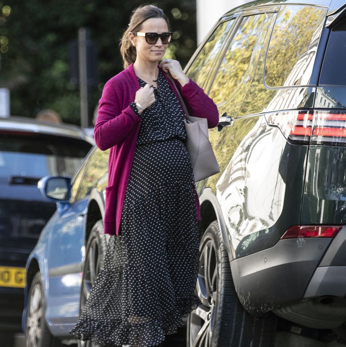 EXCLUSIVE: Pippa Middleton Shows Off Her Fashionable Maternity Style while Running Errands in London