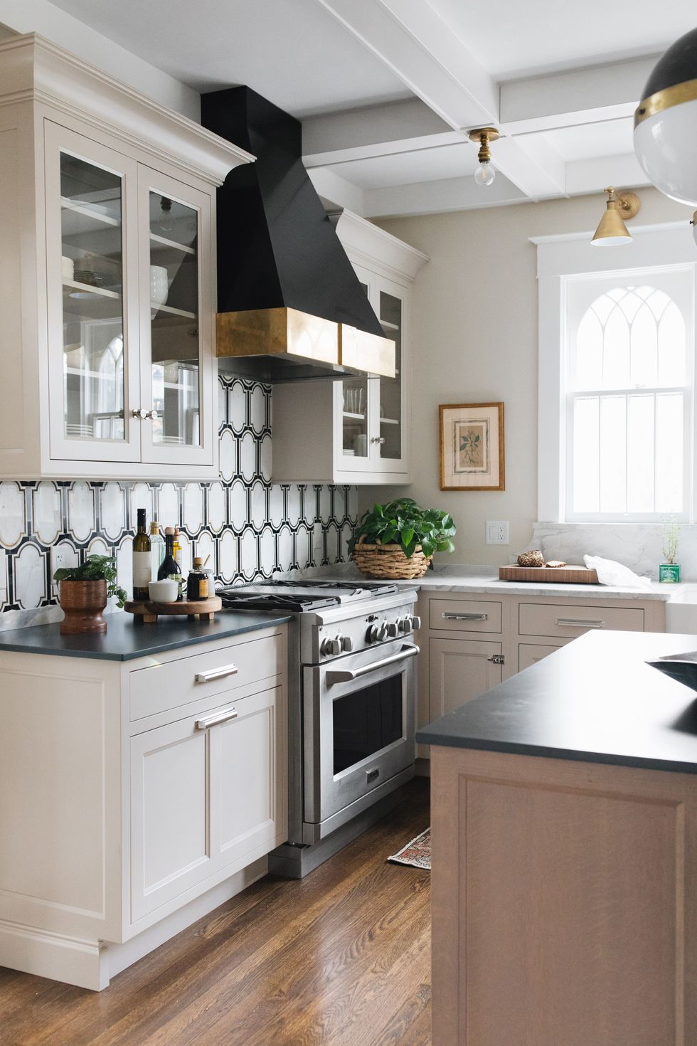 Stoffer Home Cabinetry Is Making Custom, English-Style Kitchens ...