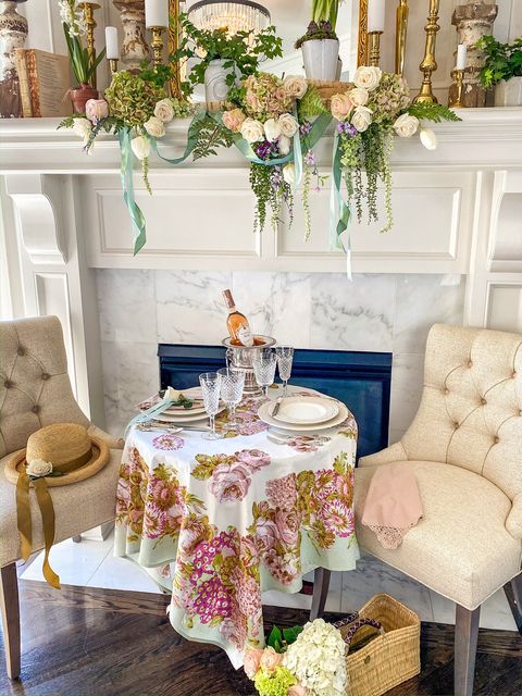 20 Ways To Set An Elegant Spring Table - Spring Table Decorations