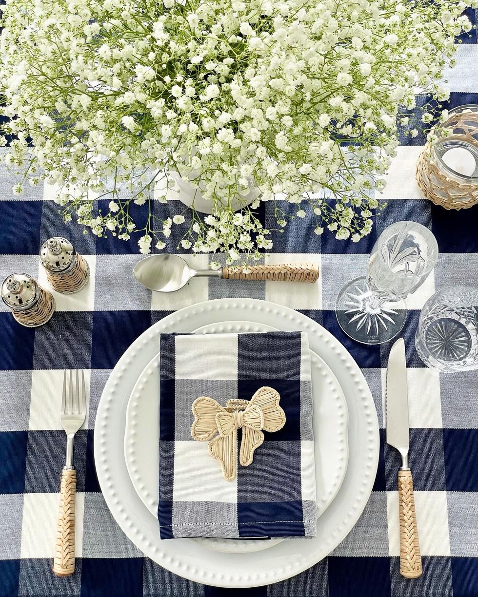 checkered table setting
