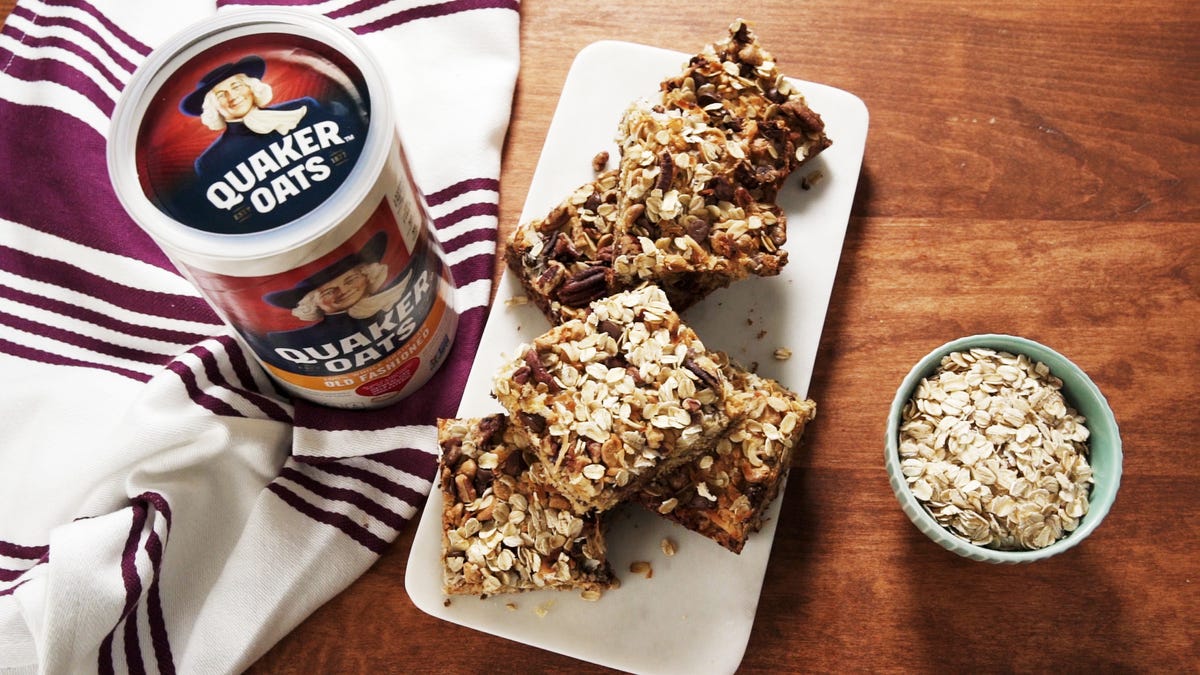 preview for Cowboy Cookie Bars | Delish + Quaker Oats