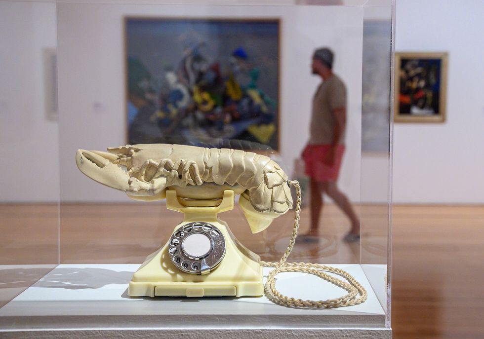 una delle varianti dei celebre telefono aragosta una delle sculture icona del movimento surrealista