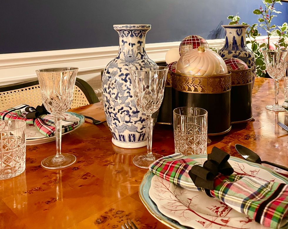 elle decor holiday table styling