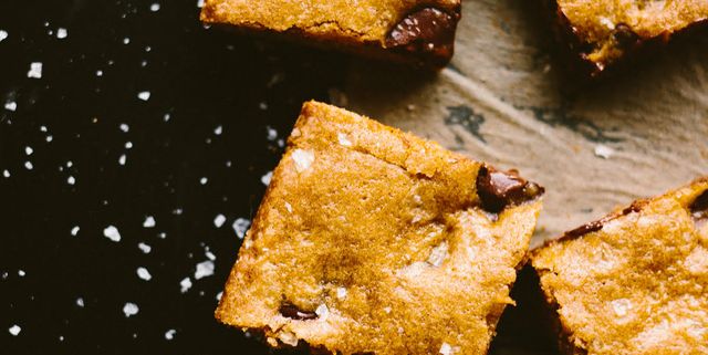 tempting chocolate chip recipes - chocolate chip bars