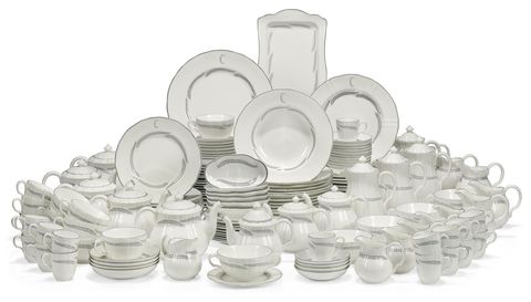 Dishware, Serveware, Circle, Silver, Transparent material, Cylinder, 