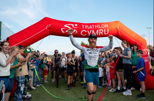 sean conway completing his 102nd ironman