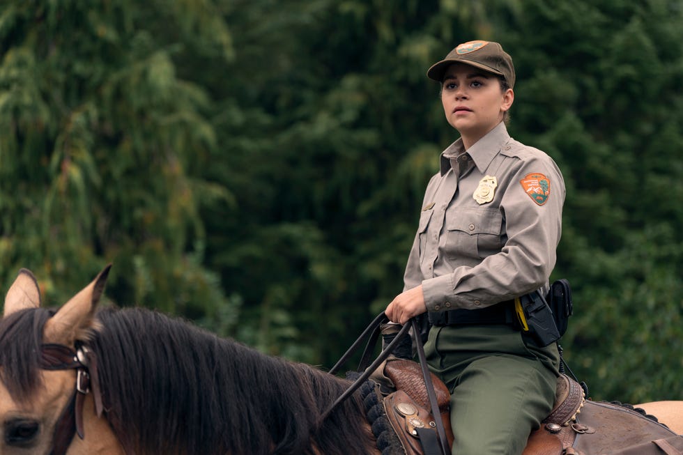 Untamed. Lily Santiago, Untamed'in 103. bölümünde Naya Vasquez rolünde. CR. Ricardo Hubbs/Netflix © 2025