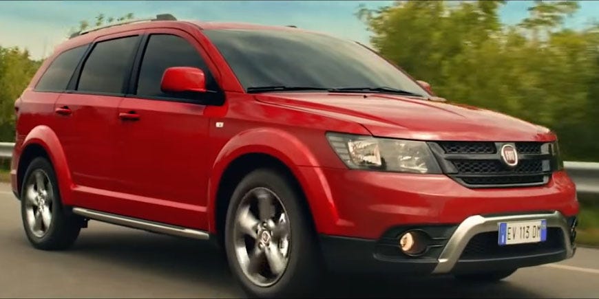 Fiat Freemont (Dodge Journey) Spares Father From Soccer-Mum Fate