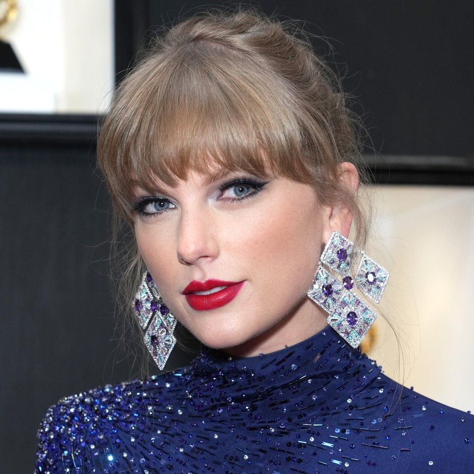 A Handy Dandy Timeline of *Those* Taylor Swift and Travis Kelce Romance Rumors for Ya