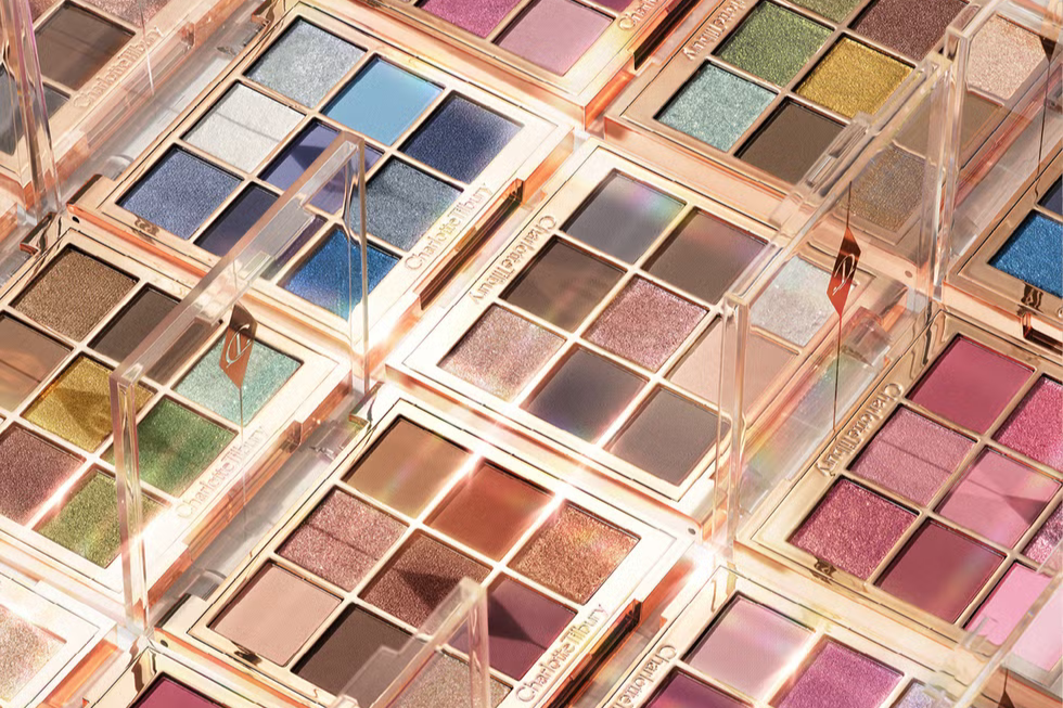 how to apply eyeshadow