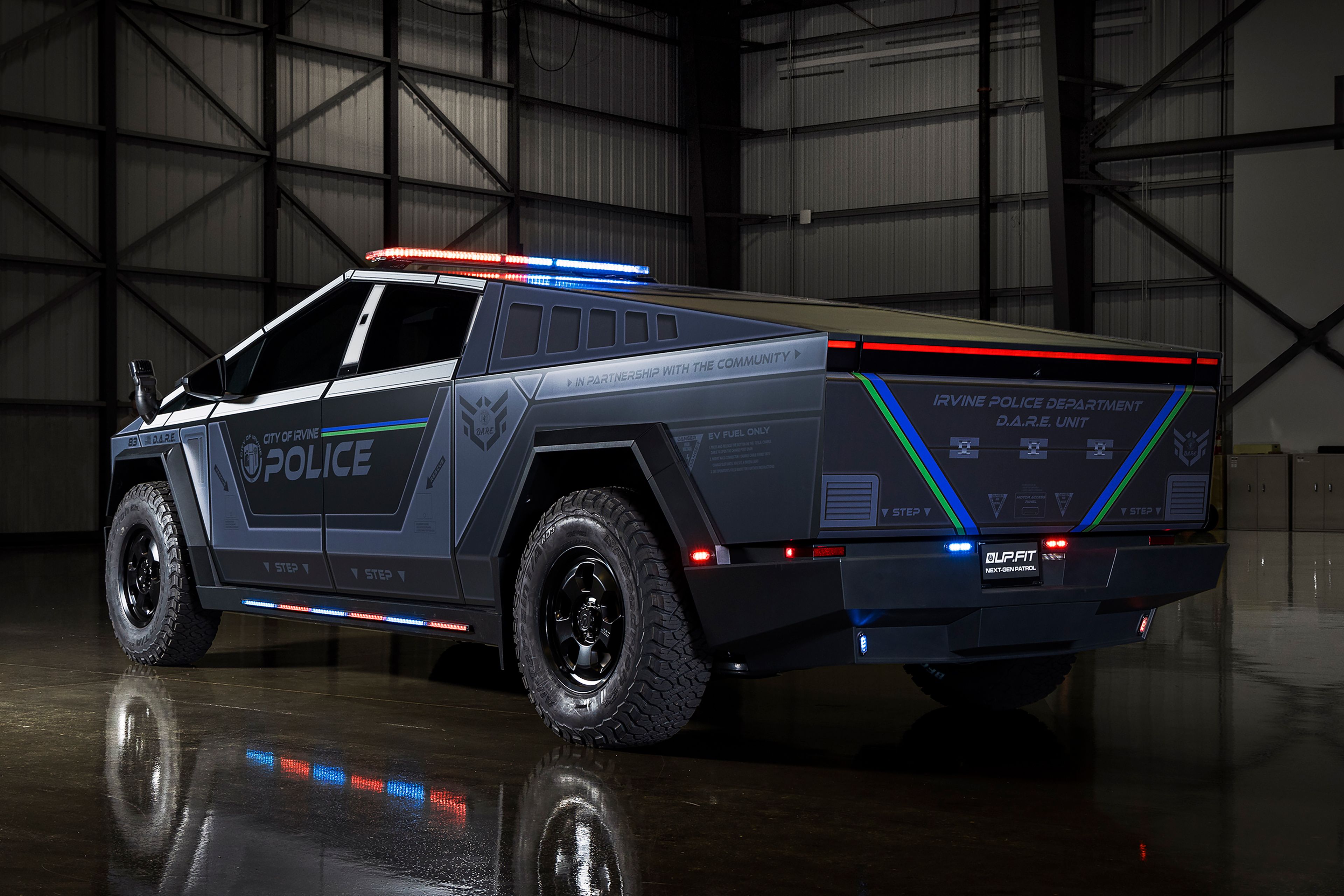 El Tesla Cybertruck Ya Está Listo Para Patrullar Por Primera Vez