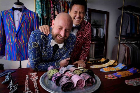 Evan 40 en Kim 34 eigenaren van het herenkledingmerk Joe Bananas openden hun eerste boetiek buiten Australi in de Upper East Side waar ze met hun exclusieve aanbod veel klanten trekken