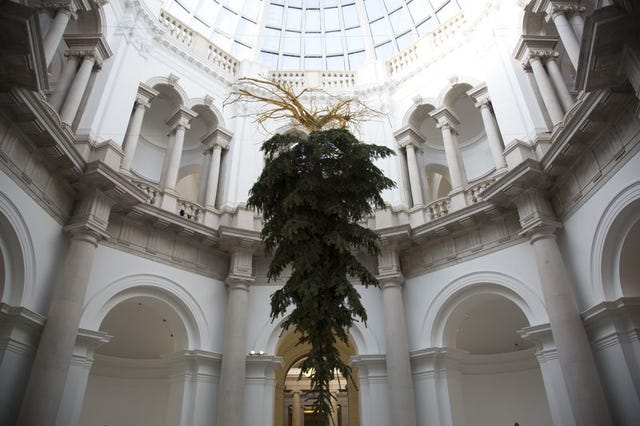 upside down christmas tree in britain