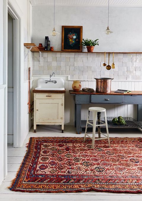 how to shop for antique rugs