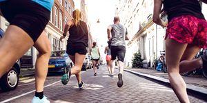 Urban runners crew training in the city