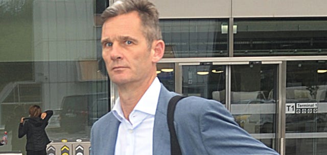 Iñaki Urdangarin en el aeropuerto de Barcelona