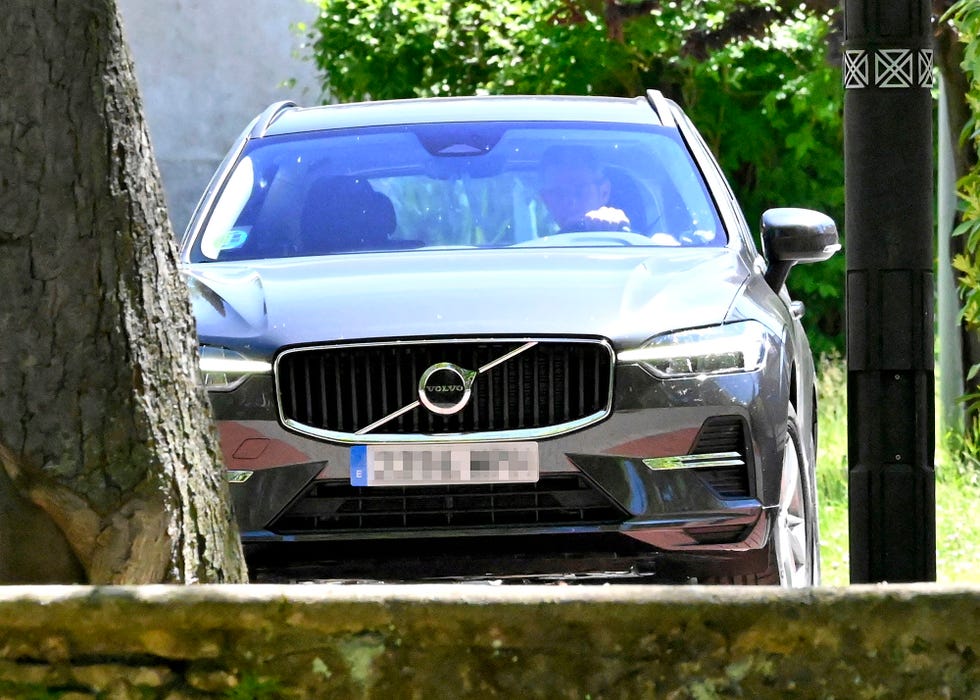 el ex marido de la infanta cristina conduce un coche que esta a nombre de la madre de sus hijos