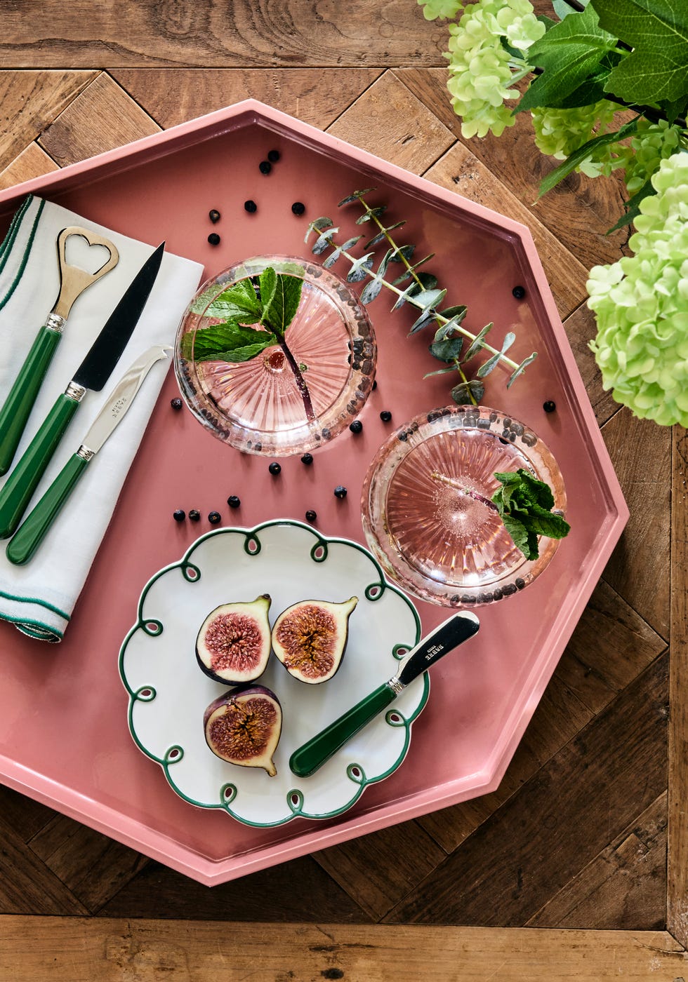 coffee table decor