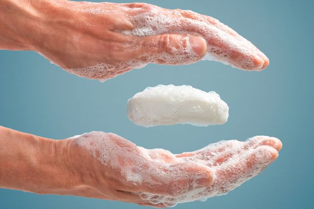 was je handen met zeep