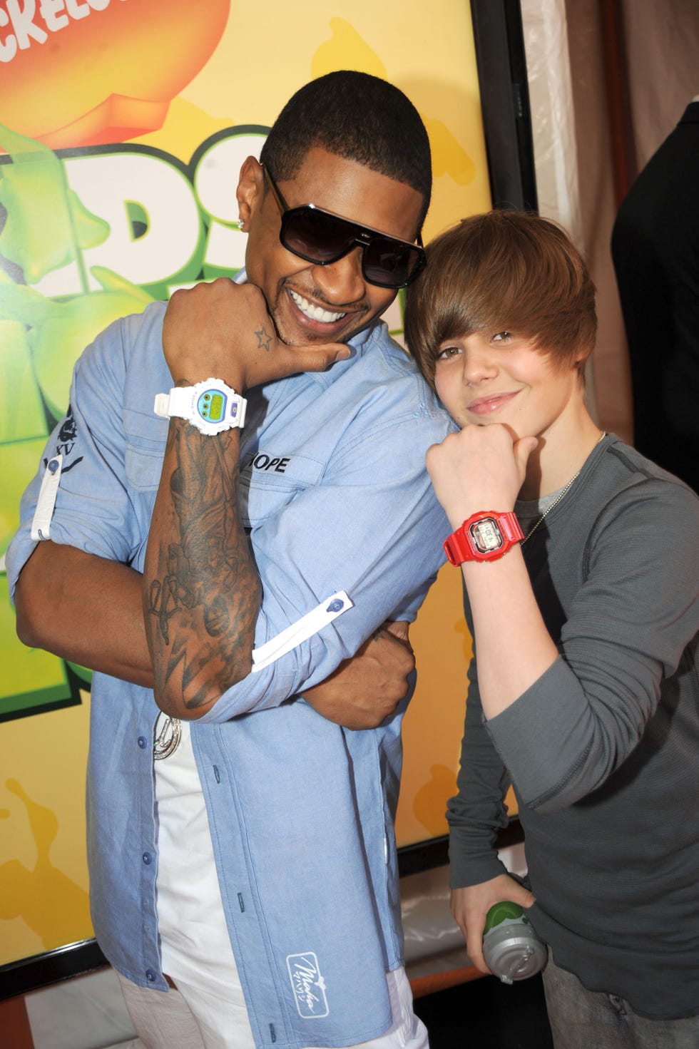 Nickelodeons Kids' Choice Awards by Nickelodeon red