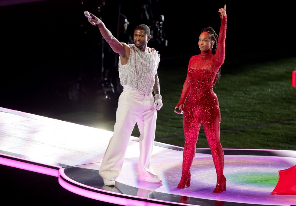 las vegas, nevada february 11 l r usher and alicia keys perform onstage during the apple music super bowl lviii halftime show at allegiant stadium on february 11, 2024 in las vegas, nevada photo by ethan millergetty images