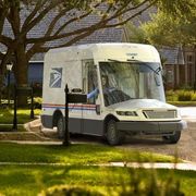 usps awards oshkosh defense with contract to replace mail delivery trucks