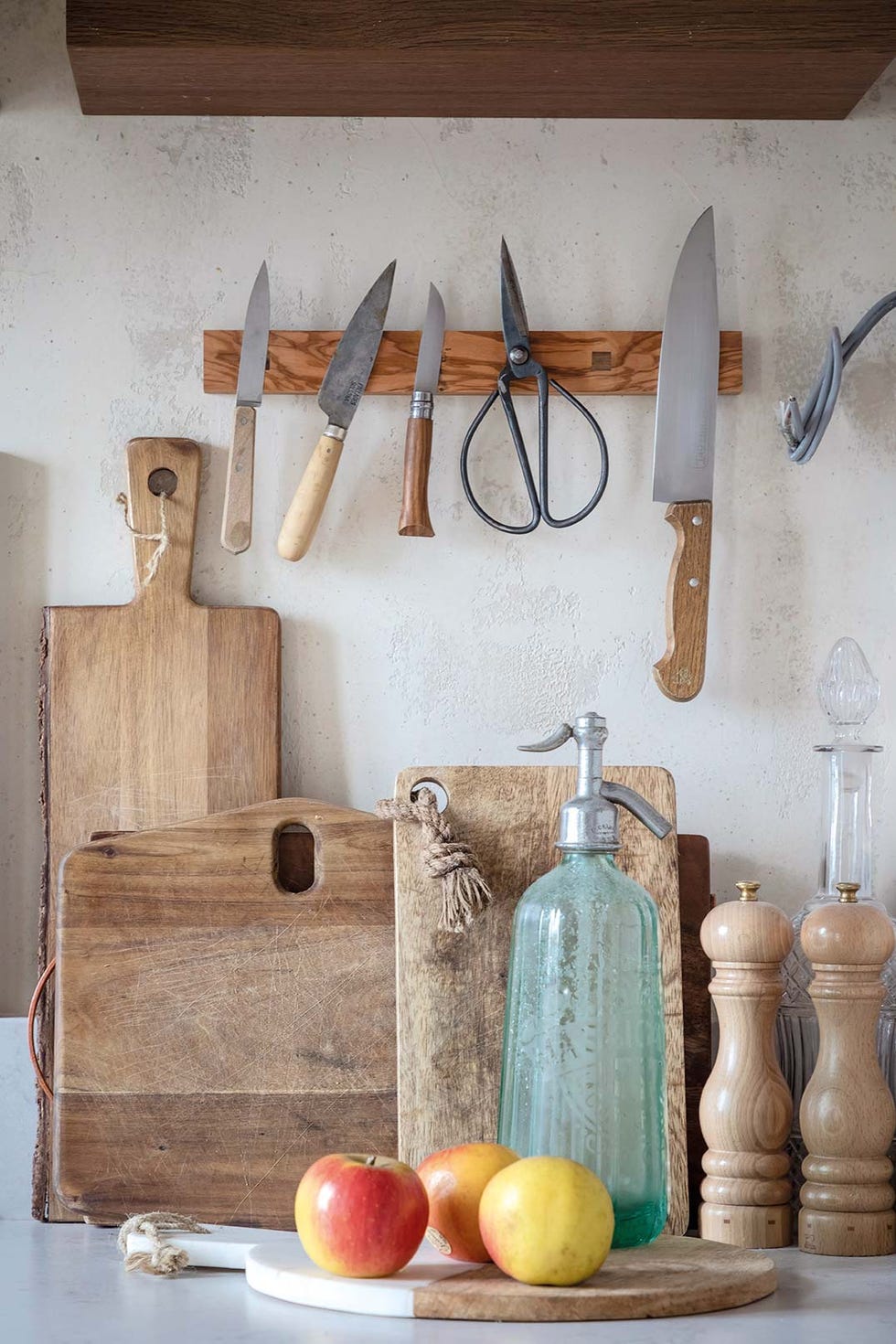 La casa de @chloeandyou: Cocina rústica con tablas decorativas