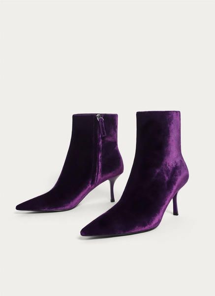 Footwear, Purple, Violet, High heels, Boot, Shoe, Leather, Suede, Magenta, Leg, 