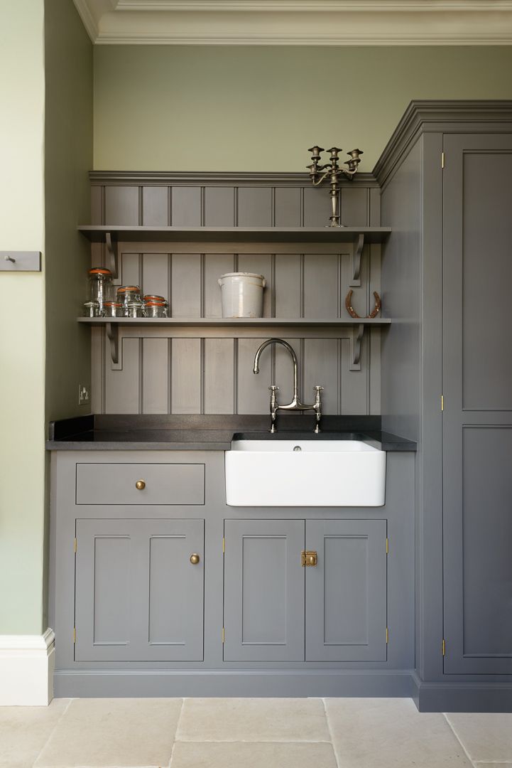75 Beautiful Utility Room with Grey Cabinets Ideas and Designs - March 2024