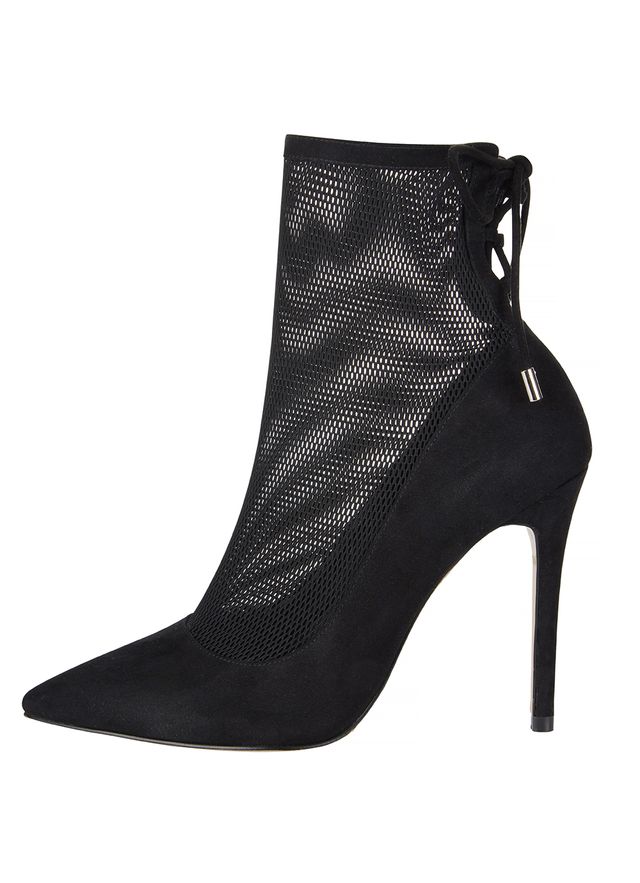 Footwear, High heels, Black, Boot, Shoe, Leather, Leg, Basic pump, Black-and-white, Court shoe, 