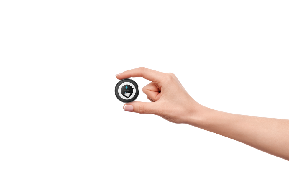 Finger, Lens, Nail, Thumb, Cameras & optics, Circle, Gadget, Camera lens, 
