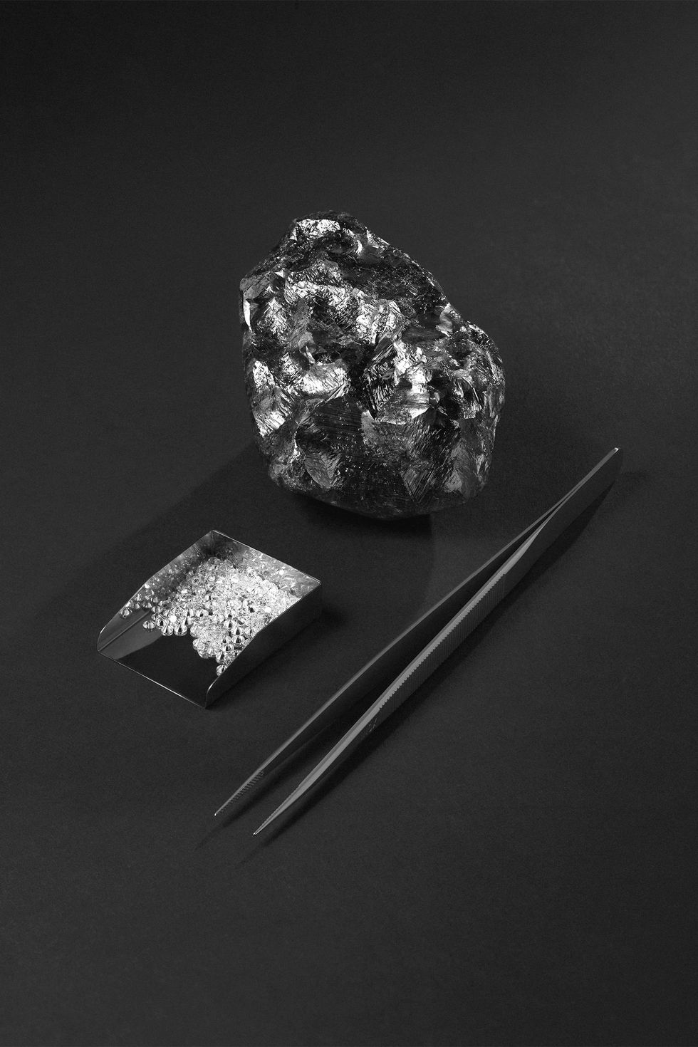 This is what the second-largest diamond in the world looks like