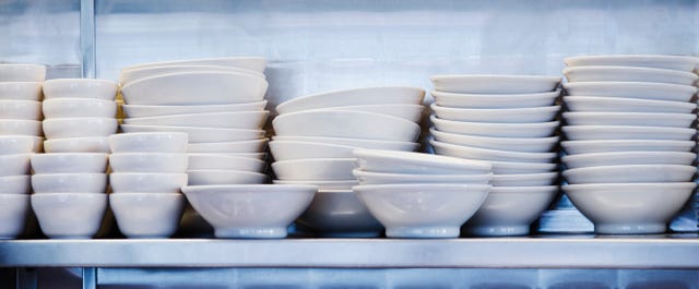 ikea anuncia el lanzamiento de platos, vasos y jarra al estilo duralex que parece la vajilla de la abuela y son irrompibles