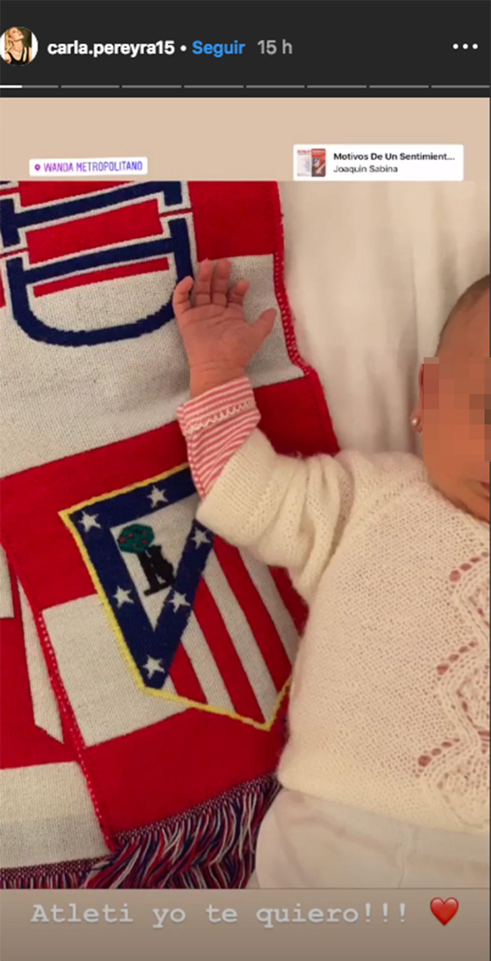 Valentina, la hija de Simeone y Carla Pereyra, en su primer partido de fútbol