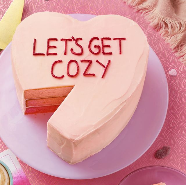 55+ Best Valentine\'s Day Cakes & Cupcakes - Easy Valentine\'s Day ...