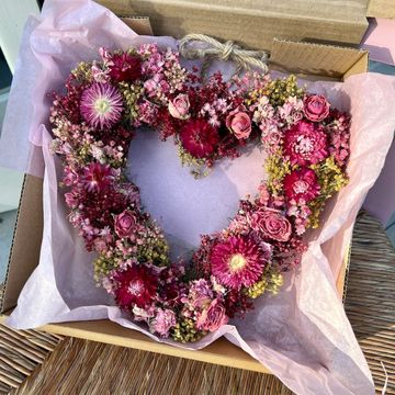 the best valentine's day wreaths for 2023