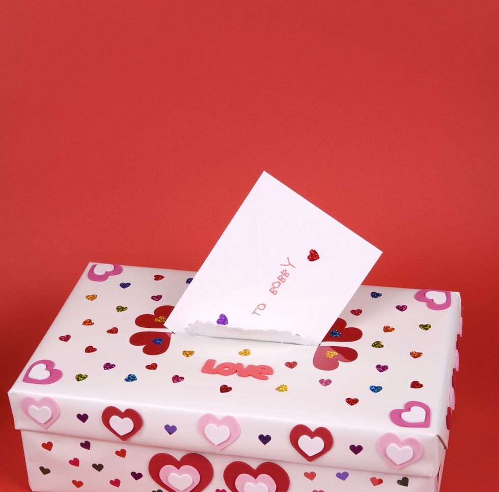 valentine day card box