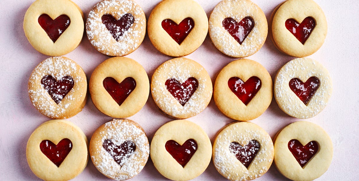 Valentine's Day cookie mix in a jar, a perfect match for your