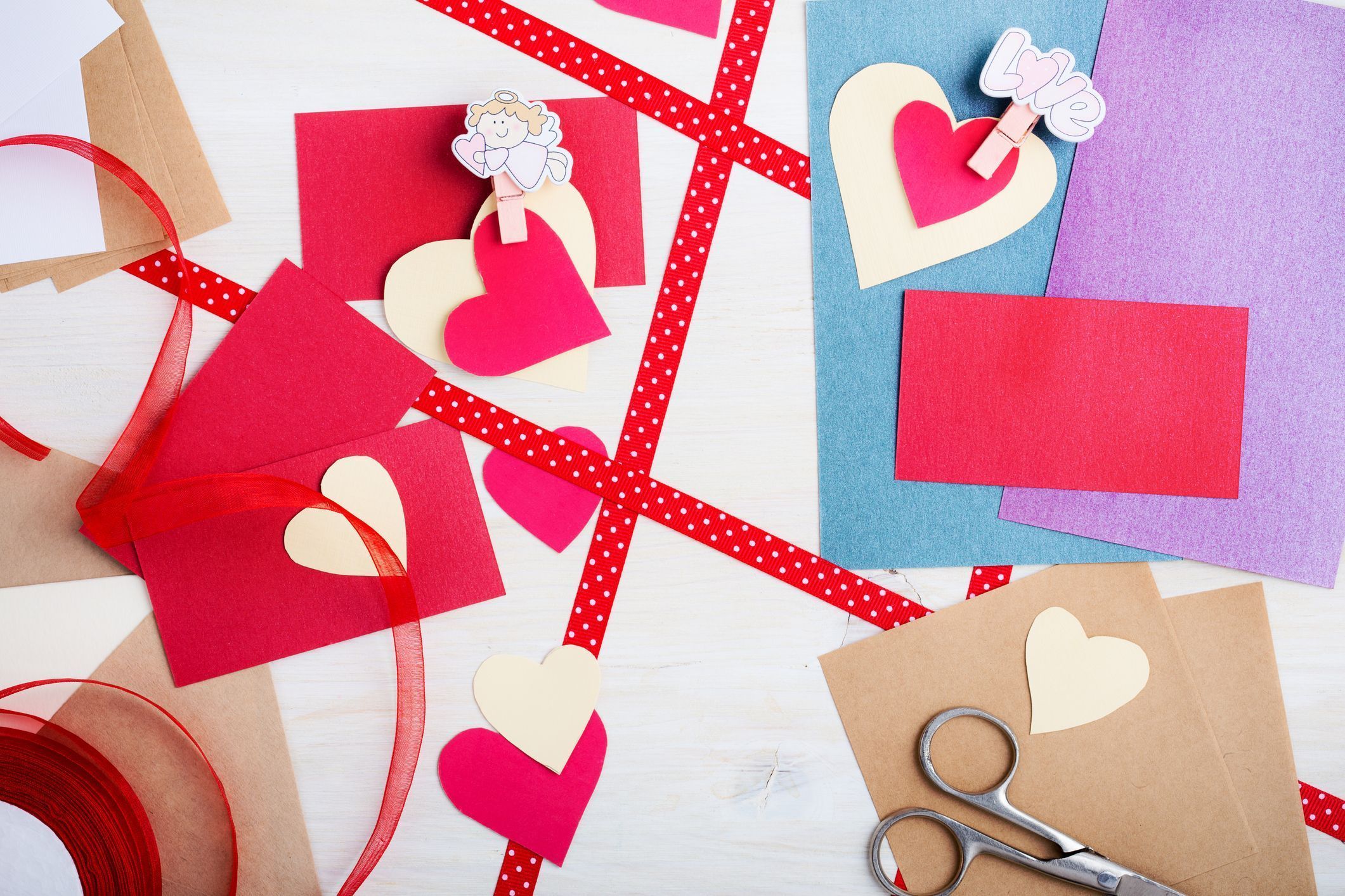 40+ Best Valentine's Day Gifts for Her 2024 - Romantic Gifts She'll Love