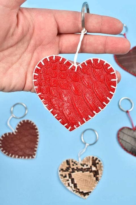 valentines day crafts heart keychain