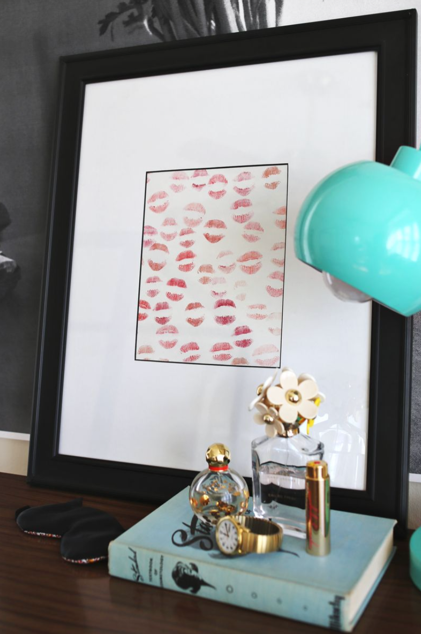 valentines day crafts, lipstick art in a black frame