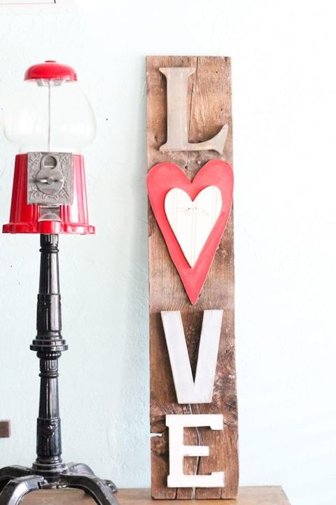 valentines day crafts rustic barnwood love sign