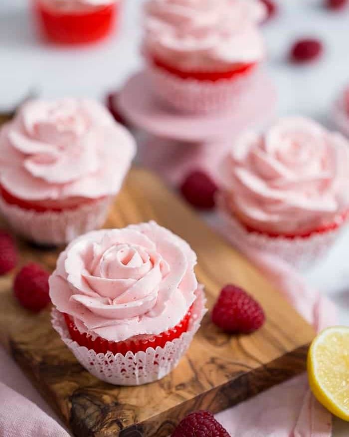 valentines day cupcake ideas buttercream roses