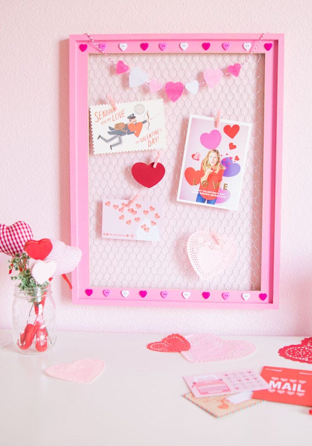valentines day decor - card display