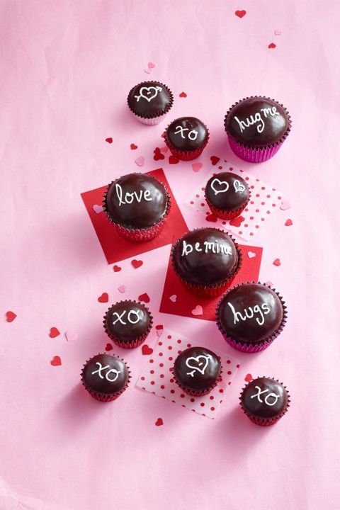 valentines day desserts chocolate sweetheart cupcakes