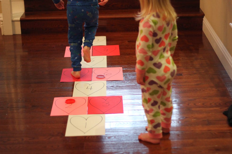 valentine's day games  heart hopscotch