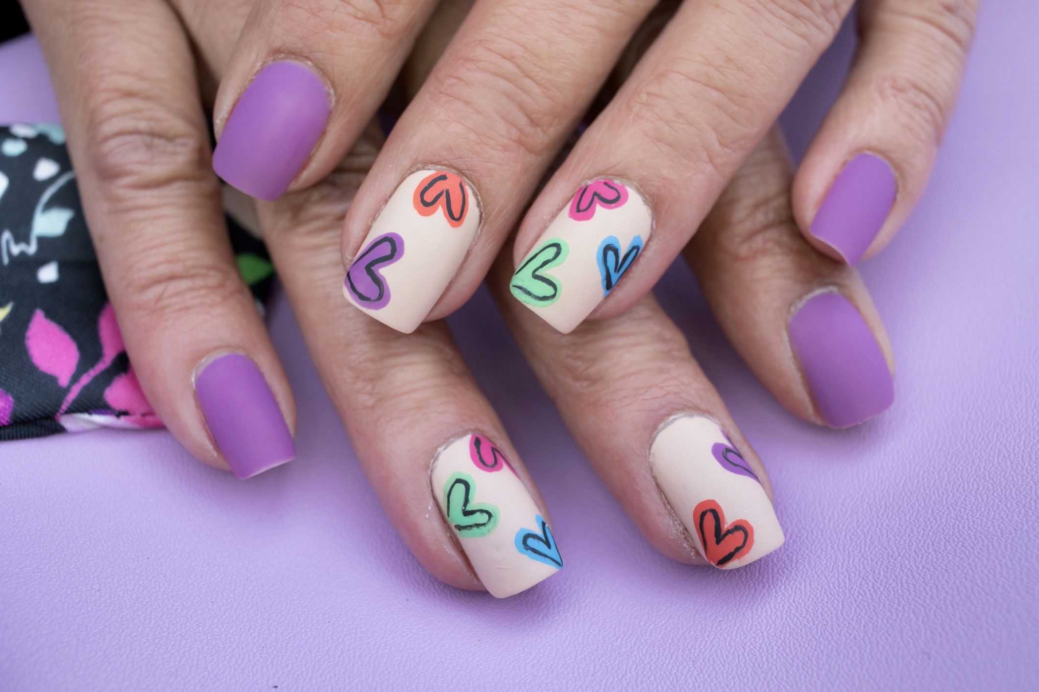 33 Simple Valentine's Day Nails For Last Minute
