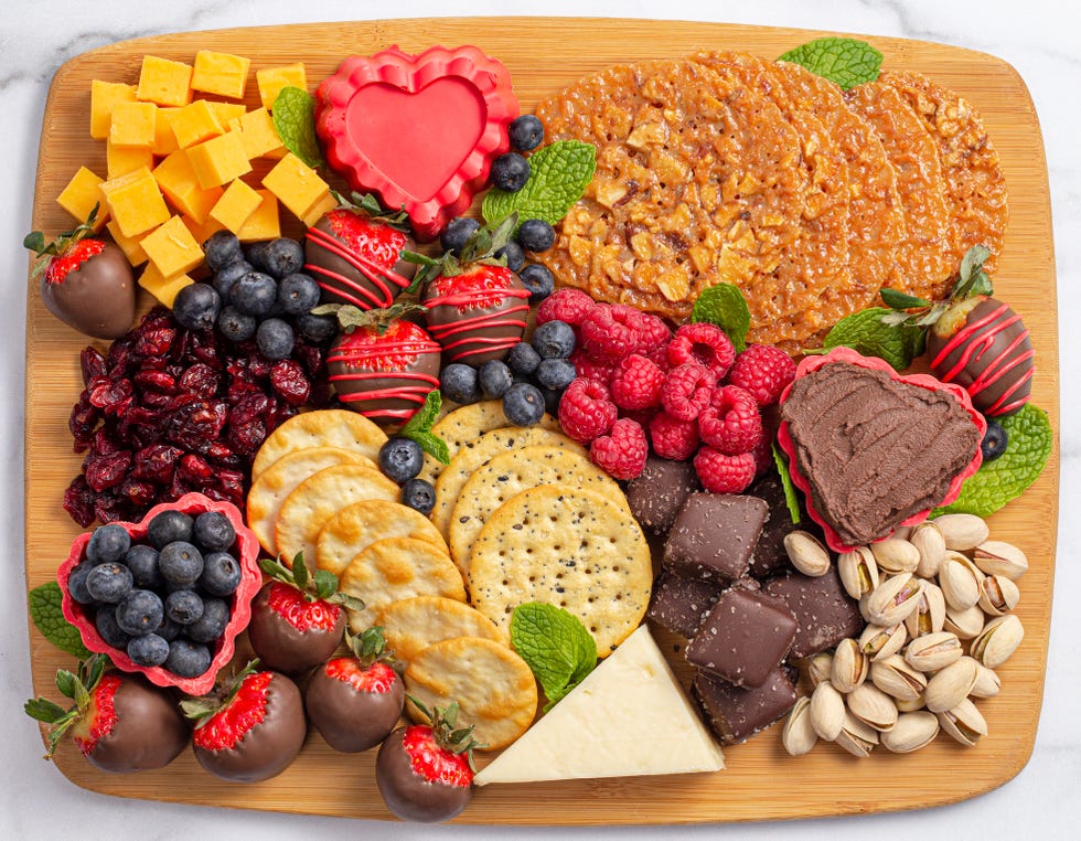 valentine's day party ideas charcuterie board