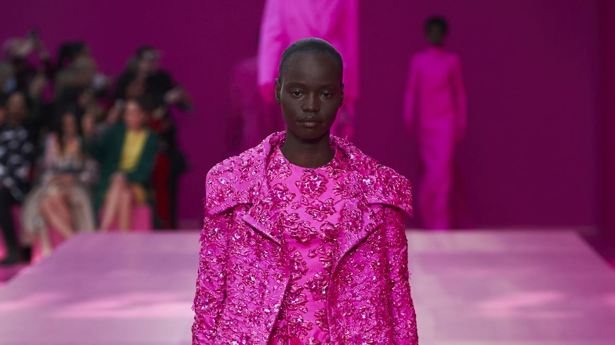 preview for Valentino Fall Winter 2022-2023